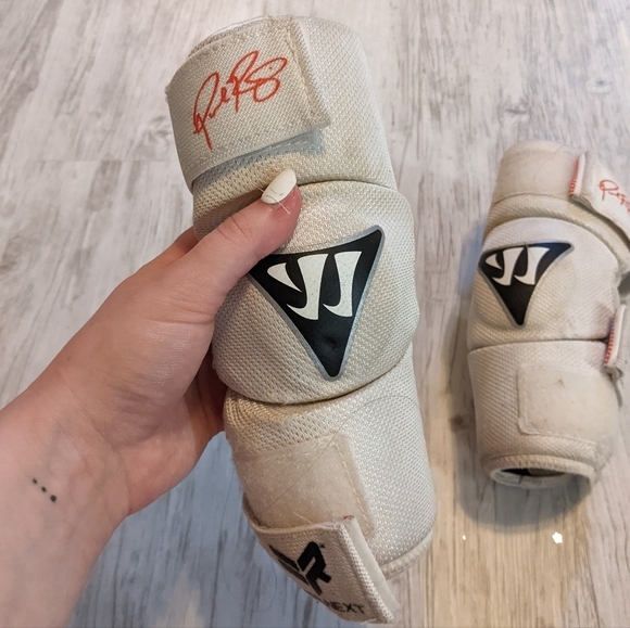 Warrior Sports Rabil Next Lacrosse Gear Youth Arm Pad Set in White - Picture 3 of 6